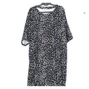 T-shirt dress cheetah print